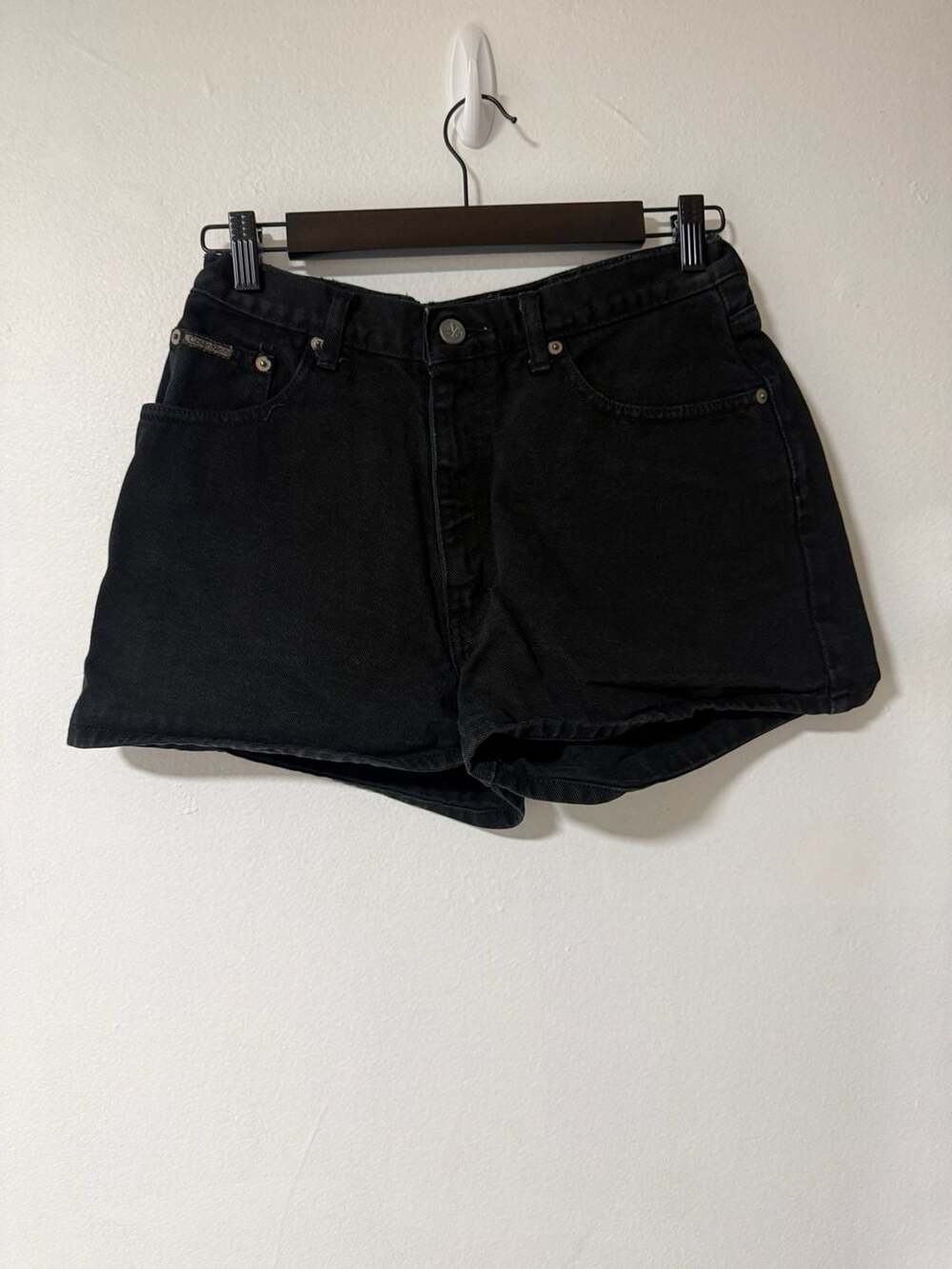 Calvin Klein Jeans Women's Black Denim Mom Shorts Size 7